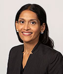 Devi Shanmugham Headshot