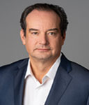 Billy Hult headshot